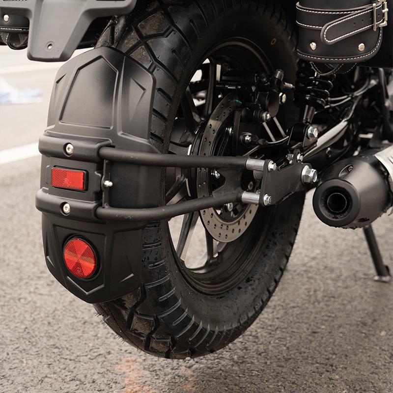 Zongshen Cyclone RA2 250S Motorcycle Accessories: Side Bags, Crash Bars, Drop Bars, Folding Backrest, Rear Rack.