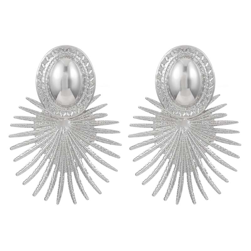 Exaggerated Metal Fan-Shaped Drop Earrings for Women Vintage Gold Color Irregular Oval Personality Earrings Jewelry Accessories