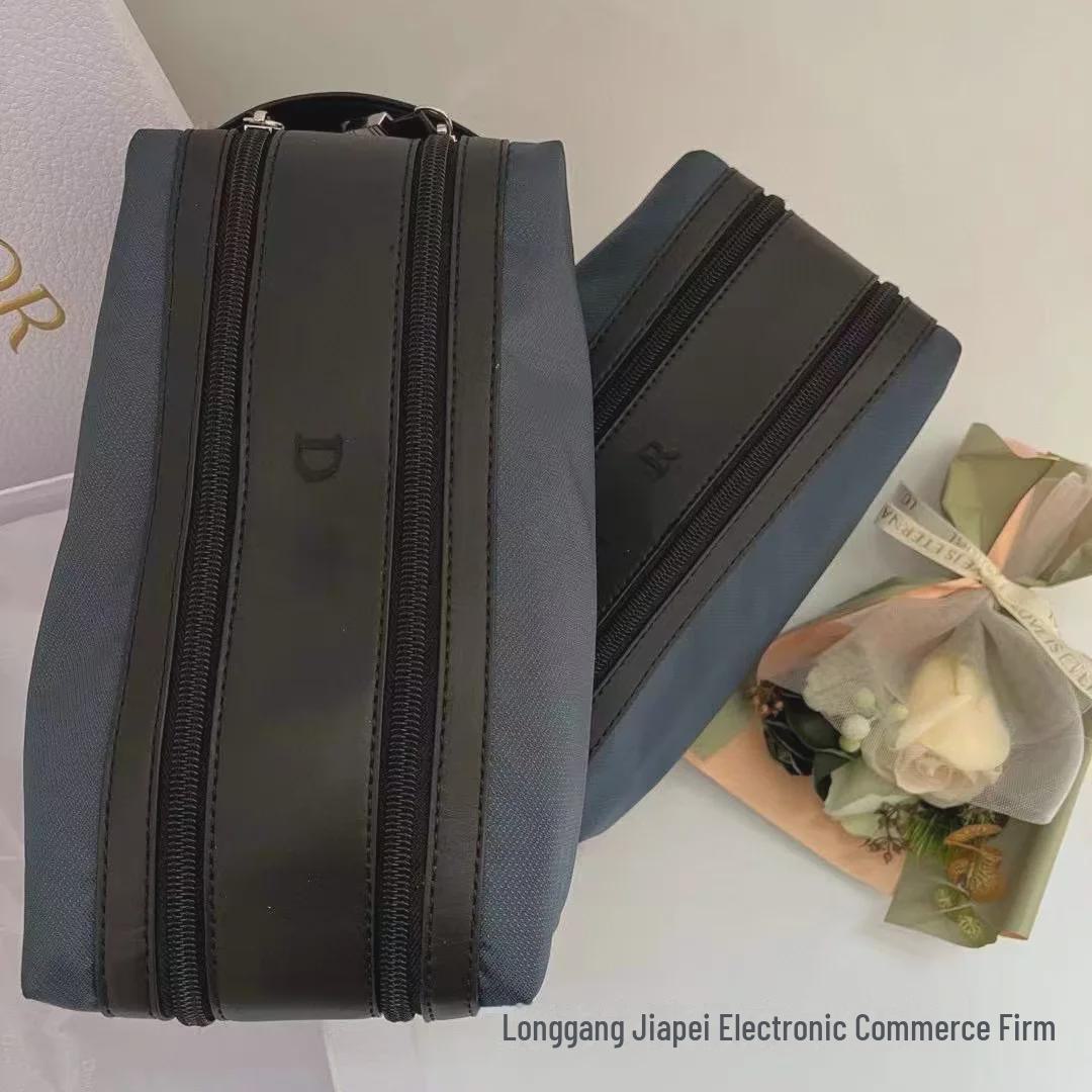 

Waterproof Travel Cosmetic Bag D - Unisex Storage for Couples 25x14x11 cm синий