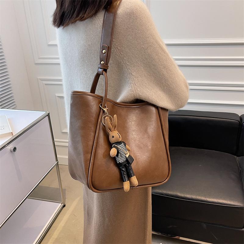 Portable Large-capacity Women's Bag 2025 Autumn and Winter New Ins Tote Bag Hand Carry Retro Niche Underarm Bag Shoulder Bag