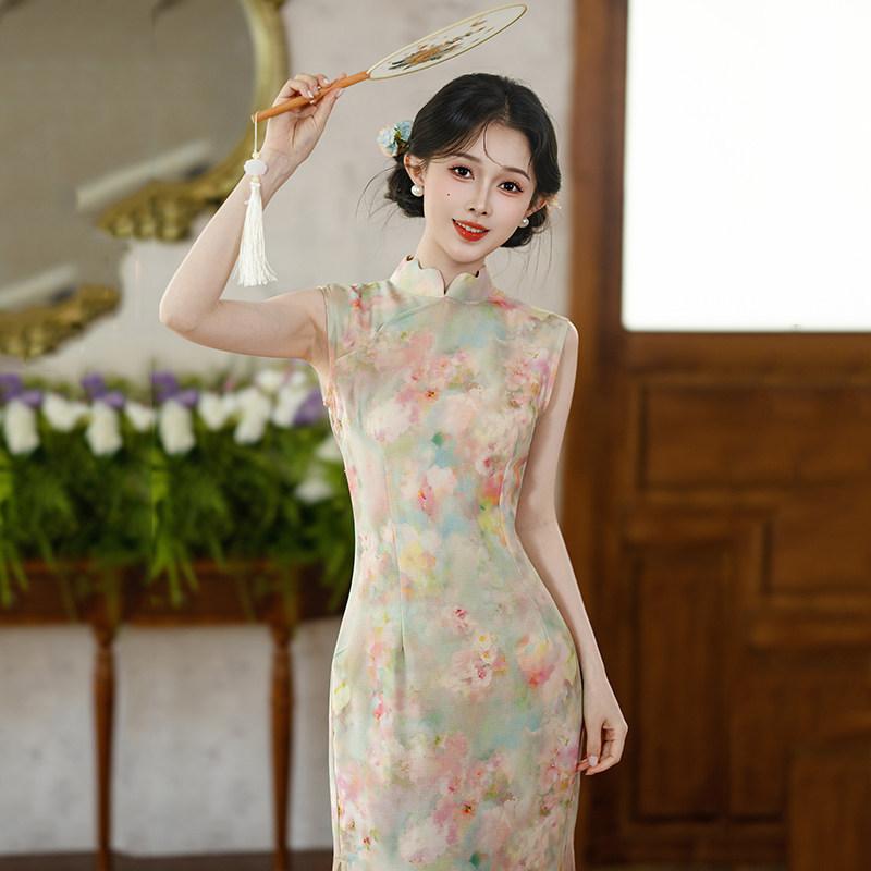 Sleeveless national style, new Chinese Suzhou long cheongsam, improved young 1011 new women's high-end sense, daily wear