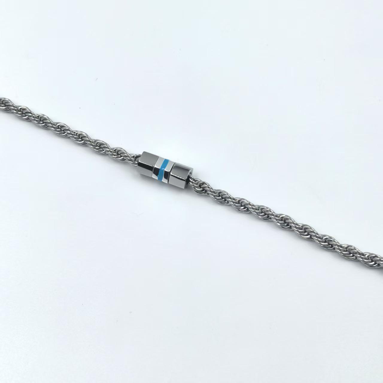 

Minimalist Stainless Steel Rotatable Screw Hip Hop Rope Chain Bracelet