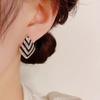 Internet Celebrity Fashion High-end Geometric Diamond Stripe Earrings, Versatile Japanese and Korean Elegant Temperament Trendy Earrings