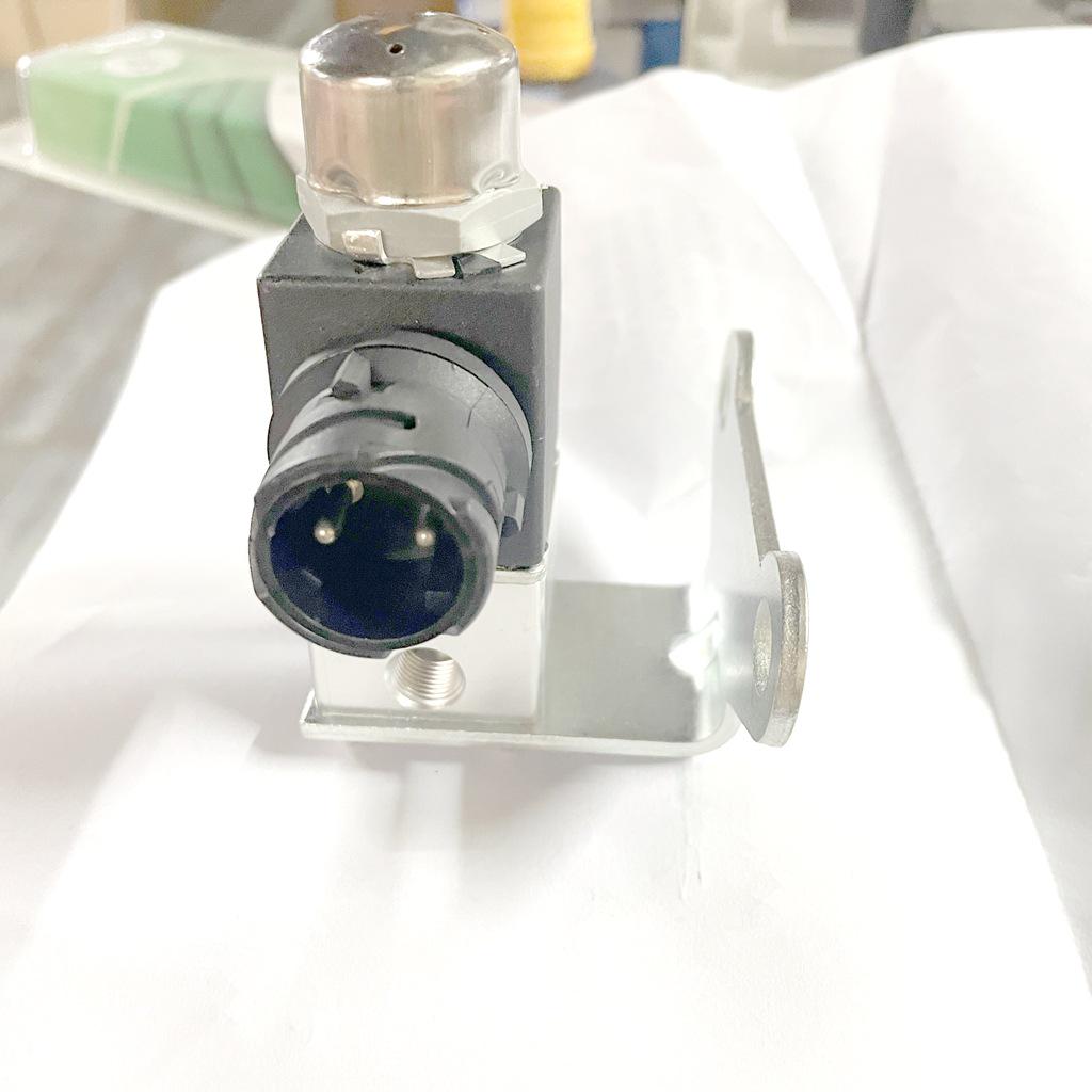 Sinotruk Haixi Howo H3 Exhaust Brake Solenoid Valve FG9604360212