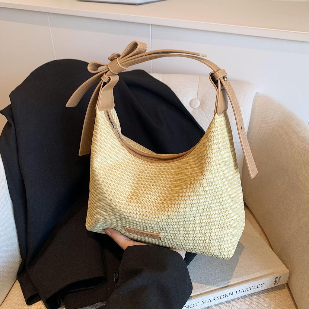 Summer popular woven straw small bag new niche design messenger bag bow hand bag