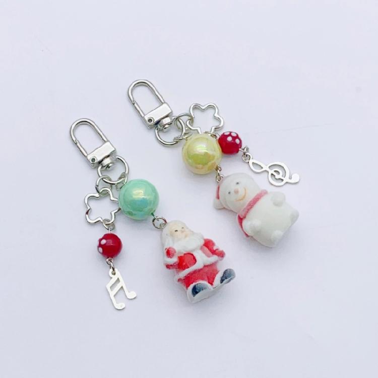 Creative Fun and Lovely Snowman Keychain Charm Pendant Fashion Accessory for Crafting and Festive Holiday Decorations