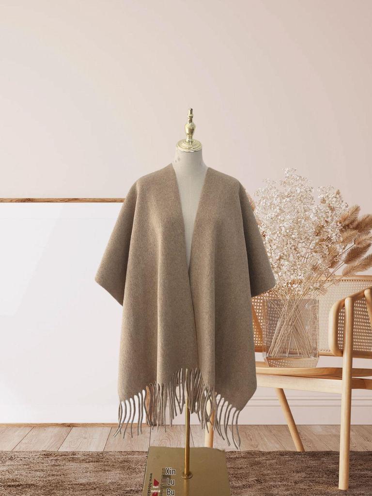 Elegant Ethnic Ink Painting Cape Shawl with Tassels - Versatile Travel Scarf Cloak