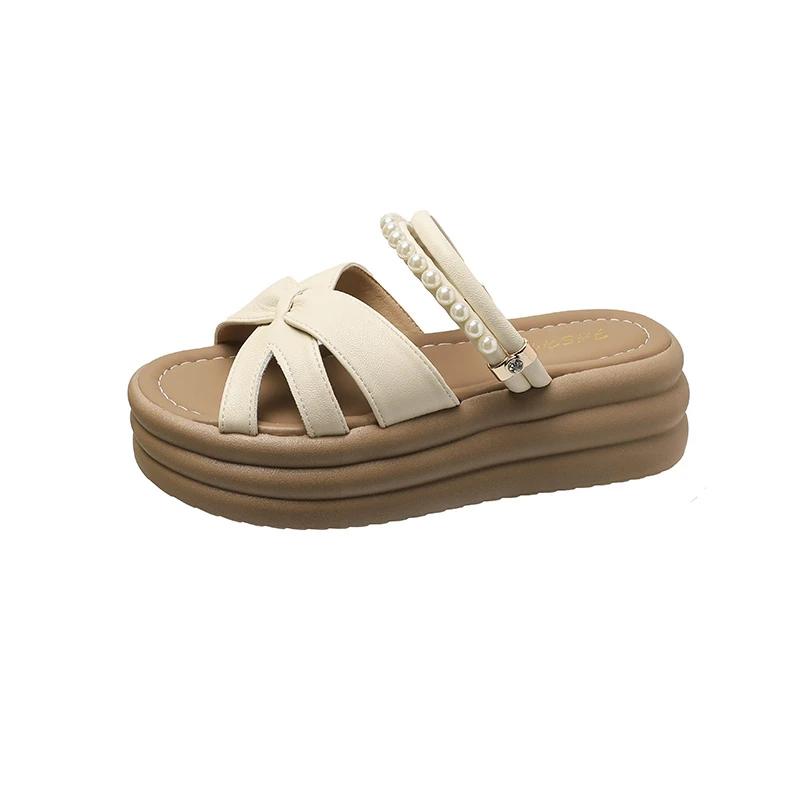 Fashion Platform Pearl Beautiful Sandals and Slippers for Women To Wear Fashionably In Summer with Skirts 2025 New Seaside Sandals