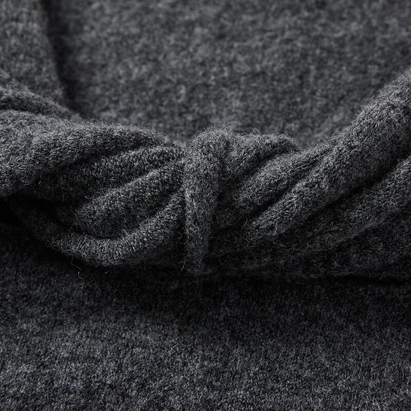 Xiangying Off-Shoulder Bowknot Knit Sweater