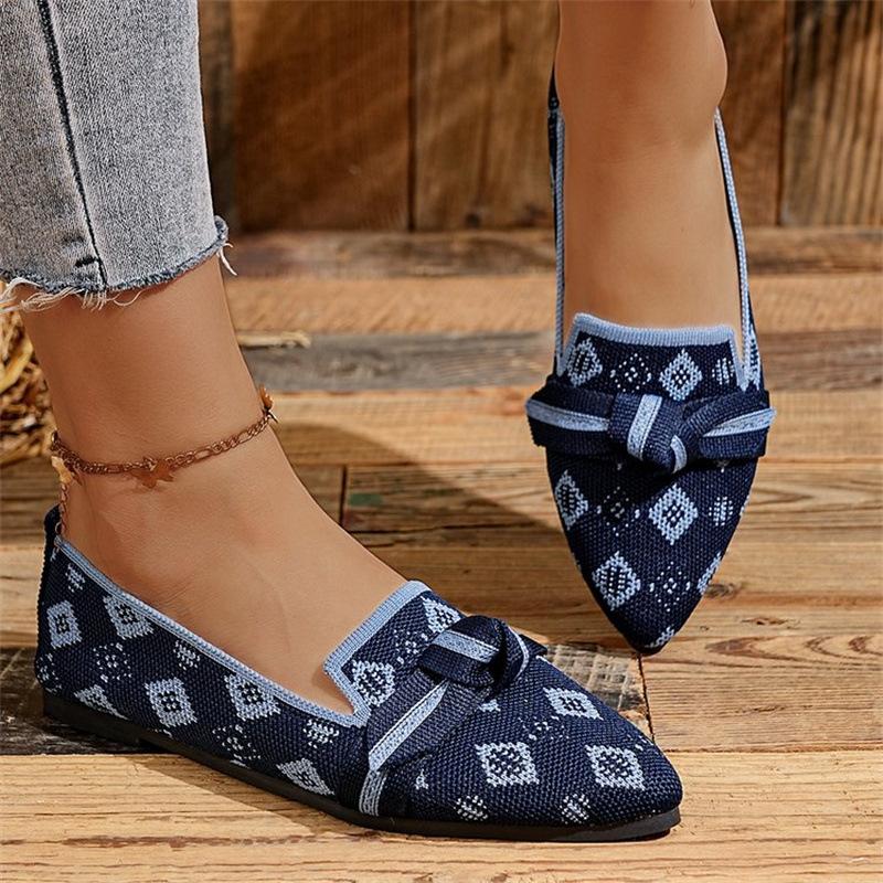 Large Size Lightweight Pointed Doudou 22 Years Old Spring and Autumn New Bow Comfortable Non-slip Single Shoes