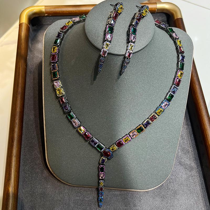 Baoxi Snake Head Couture Jewelry: High-End Zirconia-Inlaid, Rhodium-Plated Necklace Inspired by French Runway, Year of the Snake Edition