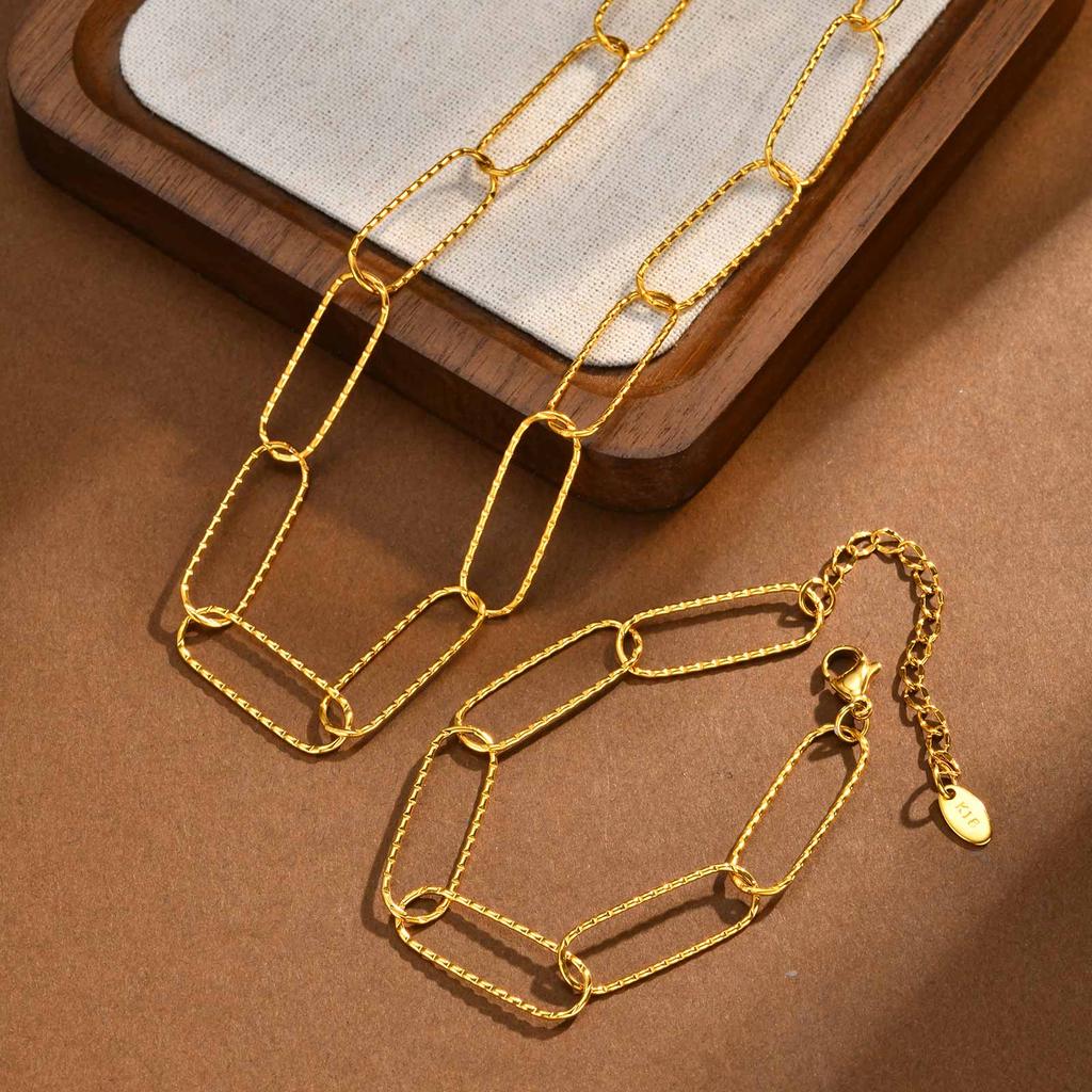 Women's Bracelets 18k PVD Gold Plated Stainless Steel Chain Minimalist Bracelet Waterproof Jewelry