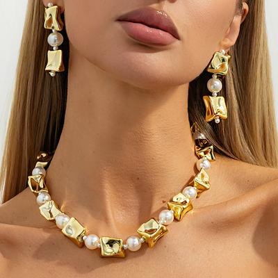 Fashion Pleated Square Ccb Imitation Pearl Beaded Necklace, Irregular Collarbone Chain Necklace