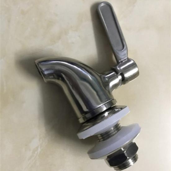 Nerezový dávkovač vody s povrchem pro dobrý nápoj Hladká ucpaná ocel č