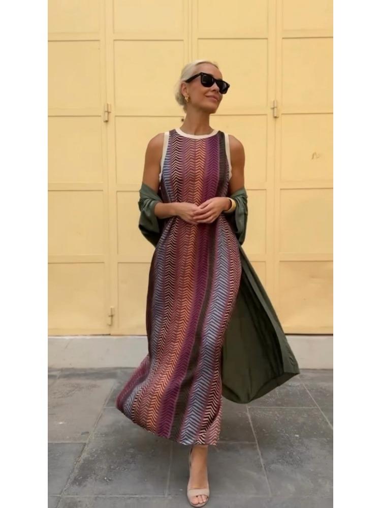 Women's Bohemian Floral Print Sleeveless Dress with Matching Long Red Cape