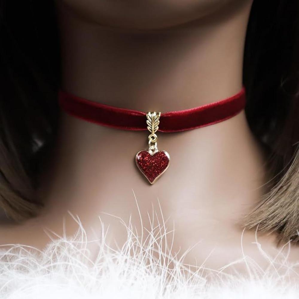 New Trendy Personality Shiny Red Heart Pendant Necklace Black Velvet Collar for Women Hallowmas Party Retro Gothic Jewelry Gifts