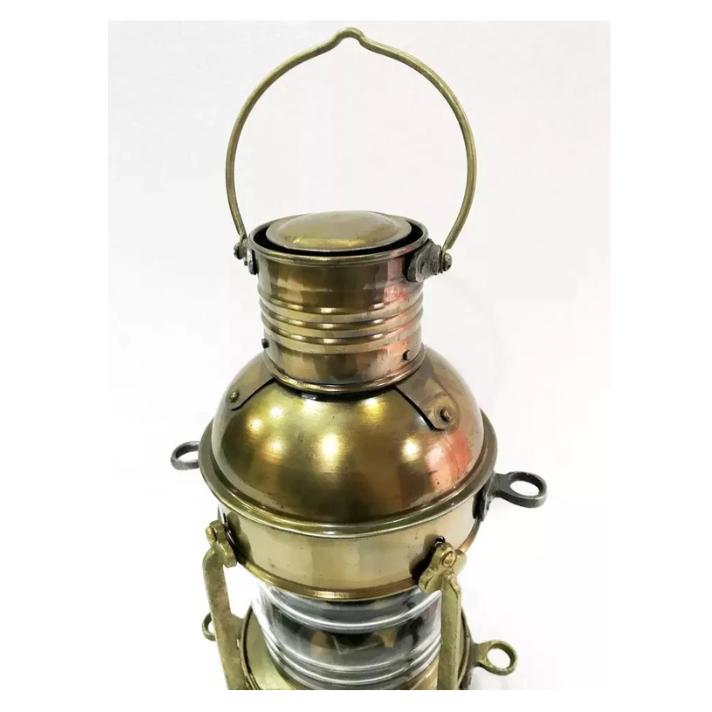 Lanternă electrică pentru navă nautică din alamă. Decor maritim de epocă