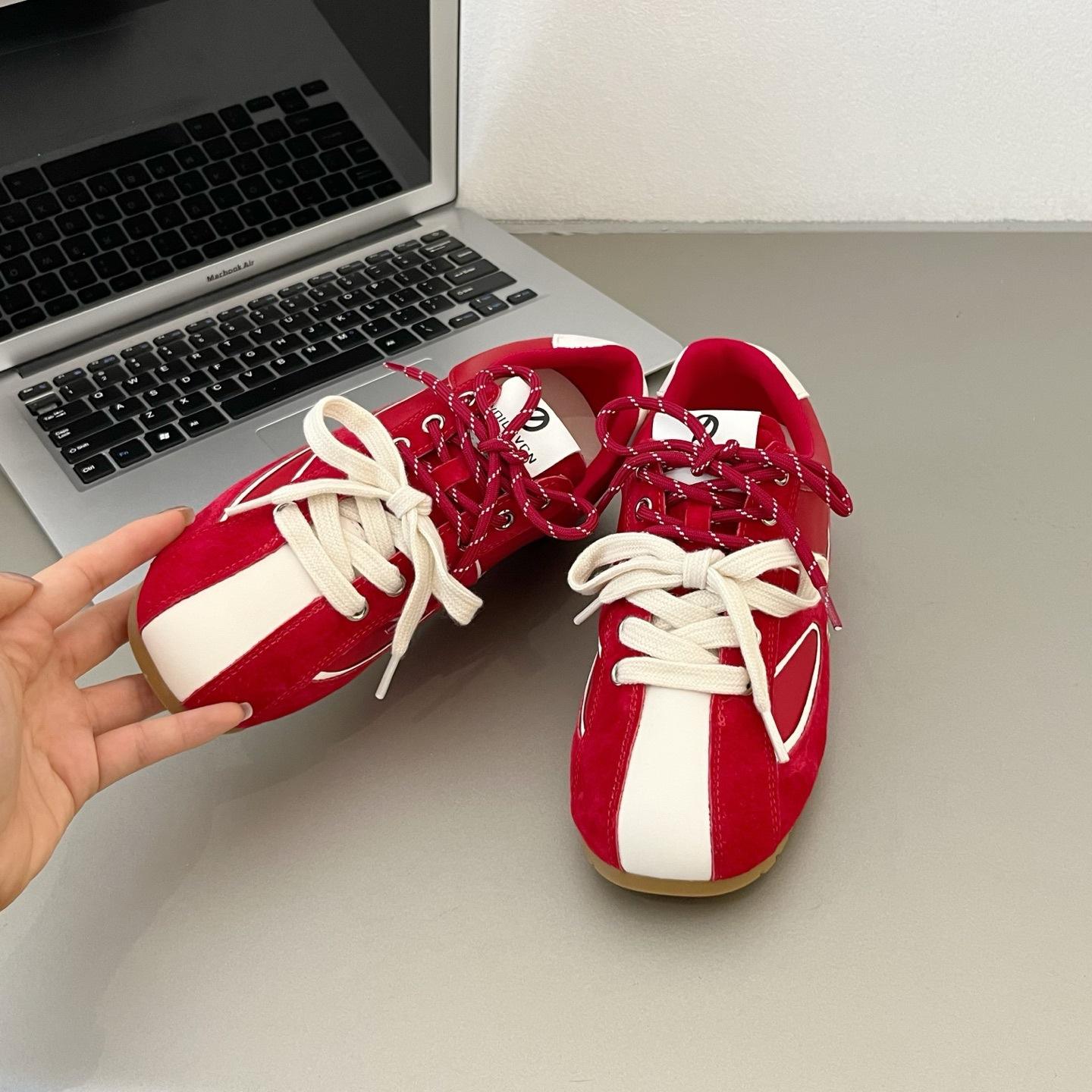 

Han Shi s same versatile inner height increase of 3cm German training shoes 2025 autumn new versatile sports and leisure shoes Forrest Gump shoes. 40