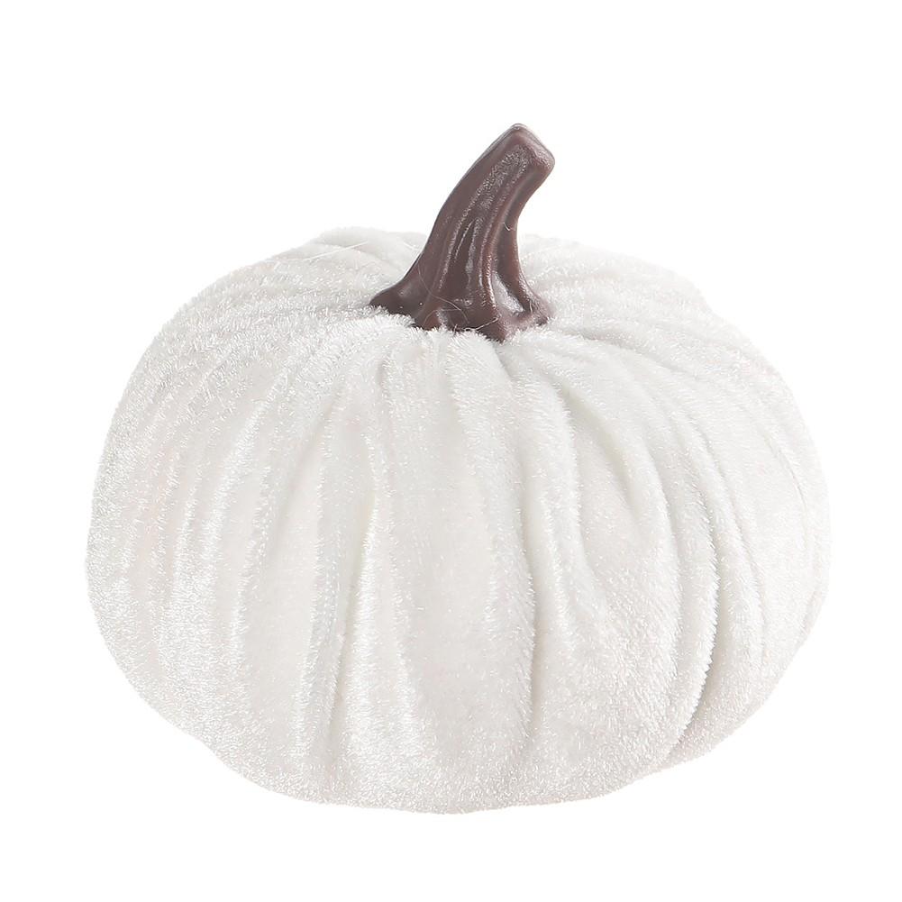 Easily Incorporate Faux Pumpkins into Your Seasonal Decorations Today