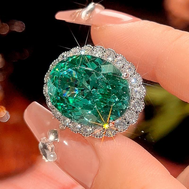 

Ювелирные изделия Медное основание Позолоченное Имитация Пара Зеленый Высококлассный Набор ювелирных изделий в форме яйца Женский Камень 15 * 20