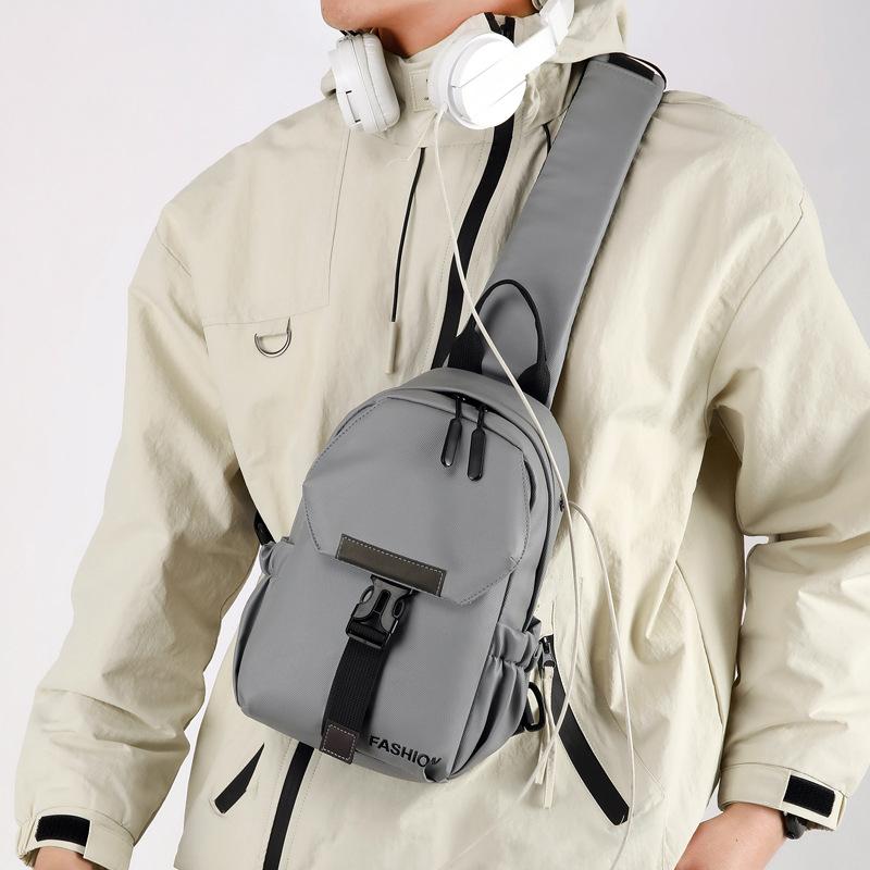 New Fashion Messenger Bag Men's Breast Bag Large Capacity Simple Lightweight Backpack Casual Shoulder Bag Men's Trend Bag