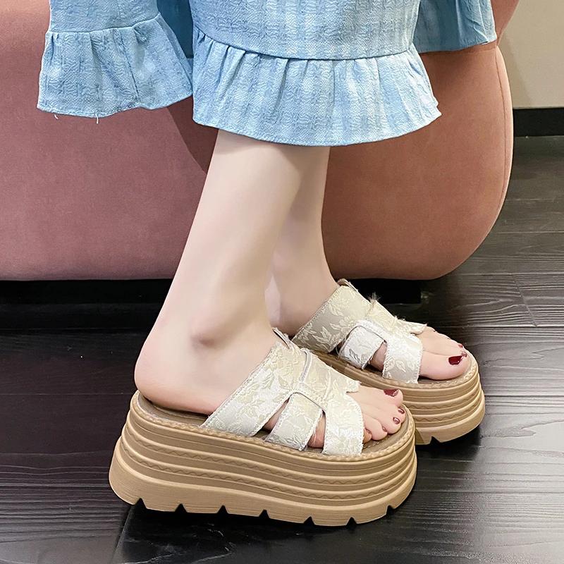 Modă Tocuri 8CM Platformă Înaltă Femei Papuci cu Vârf Deschis Sandale cu Platformă Încrucișată de Designer Pantofi Noi de Vară pentru Femei Papuci de Plajă cu Mărgele