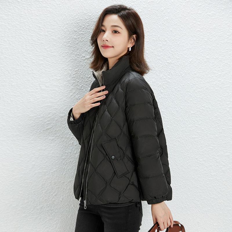 

Heni 90 white duck down winter new Korean version stand-up collar rhombus short down jacket women s jacket tide L (recommended 130-150) чорний