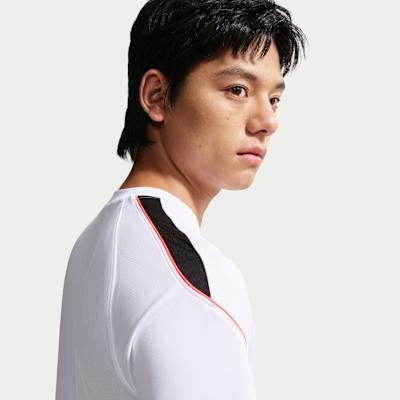 Nike Running T Shirts Men s White/Pink Crew Neck Moderate S