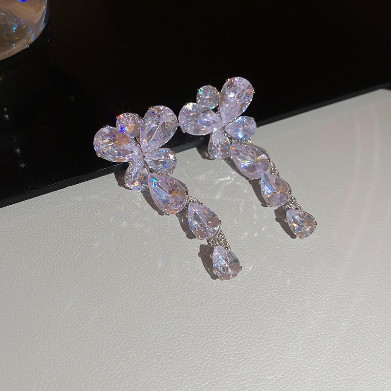Retro Rhinestone Floral Jewelry Set: Elegant Stud Earrings & Luxury Clavicle Necklace