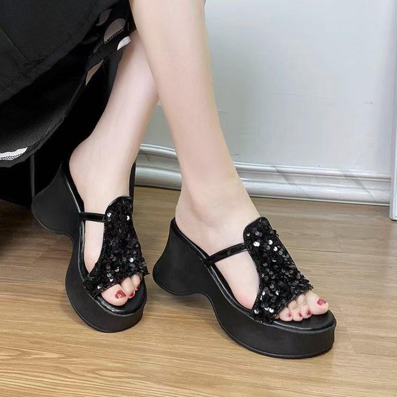 New Style Thick-soled Slippers for Women, Anti-slip and Versatile, Platform Shoes