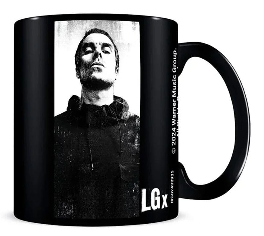 

Мерч OASIS: Черная кружка в память об их японском туре в октябре 2024 года