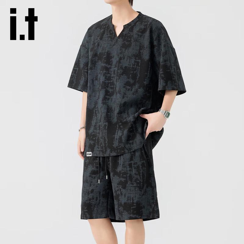 Izzueit Men's Tie-Dye T-Shirt & Shorts Two-Piece Set