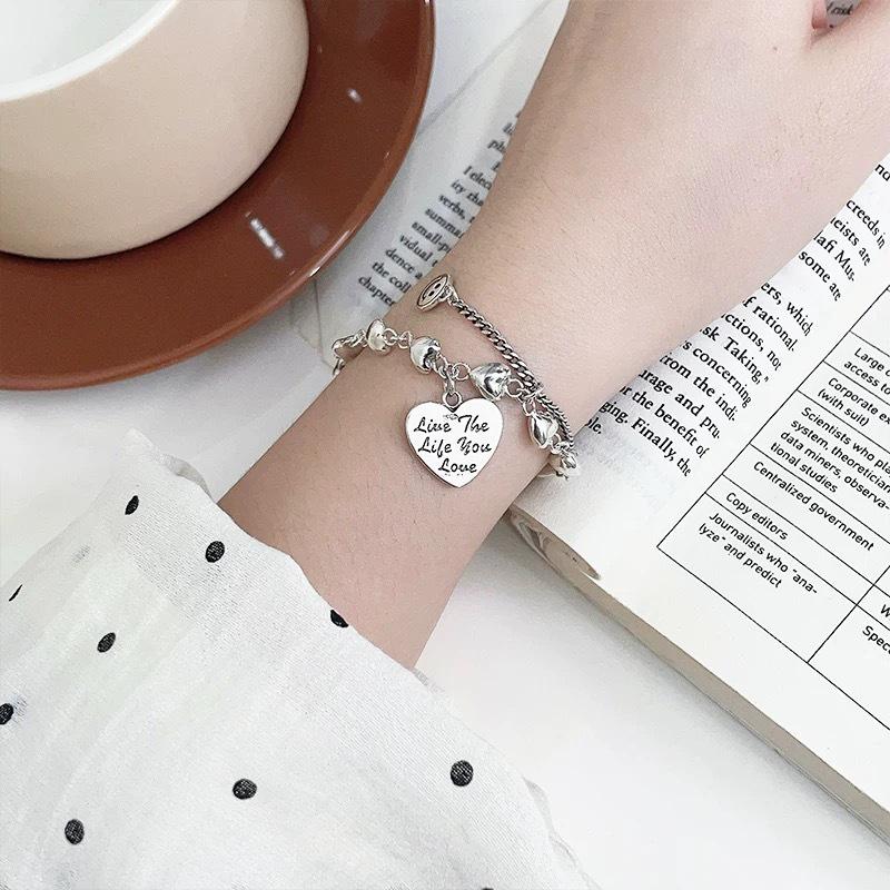 Women's Romantic Heart & Smiley Face Bracelet - Light Luxury, Exquisite, Versatile Celebrity Style Bangle.