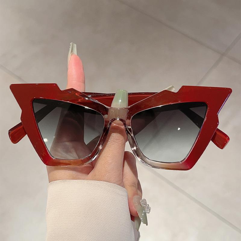 

Premium New Retro Cat Eye Sunglasses For Women Sexy Red Fashion Sun Glasses Colorful Vintage Ladies Shades UV400 Female Male Gafas