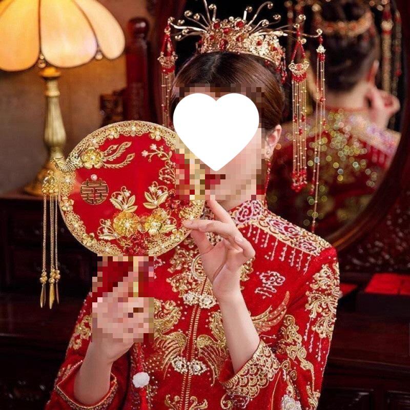 Xiuhe Bridal Fan with Bouquet: Traditional Chinese Wedding Accessory