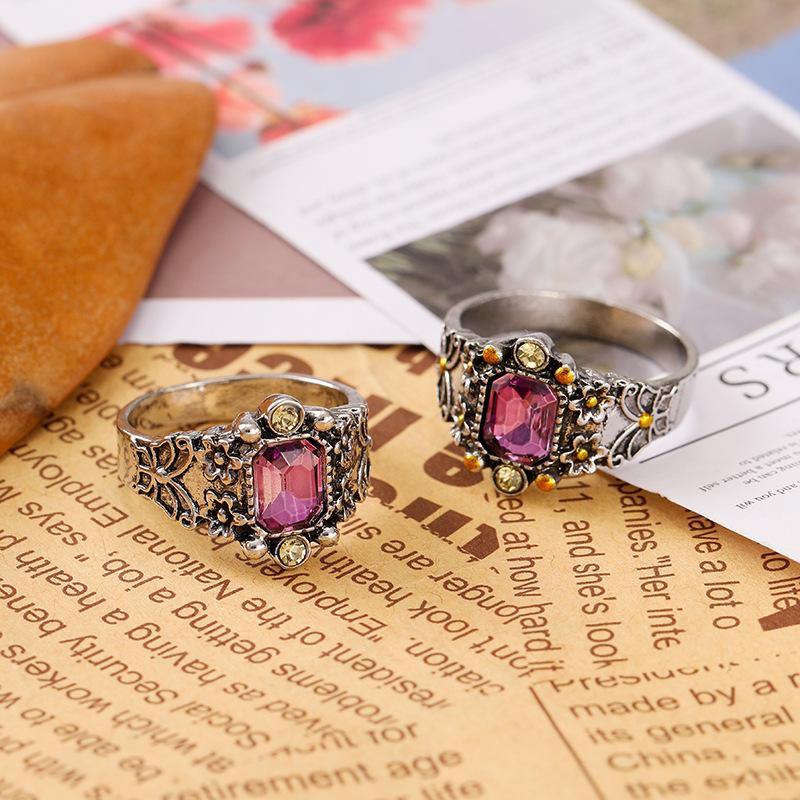 Yunjin, new retro inlaid gemstone ring, light luxury high-end fashion alloy ring for women