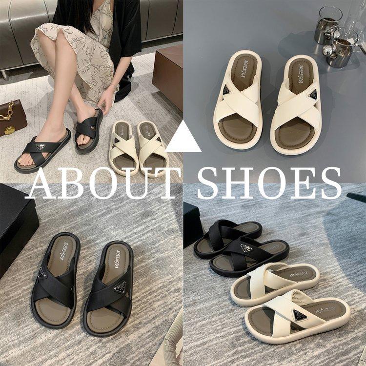 Thick-bottomed cool slippers for women to wear ins trendy high-end sense 2024 summer non-slip niche beach muffin one-word sandals