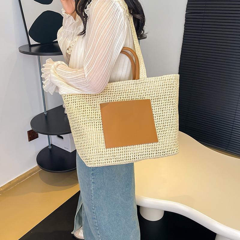 Woven straw bag women's large-capacity new casual shoulder portable tote seaside vacation beach bag