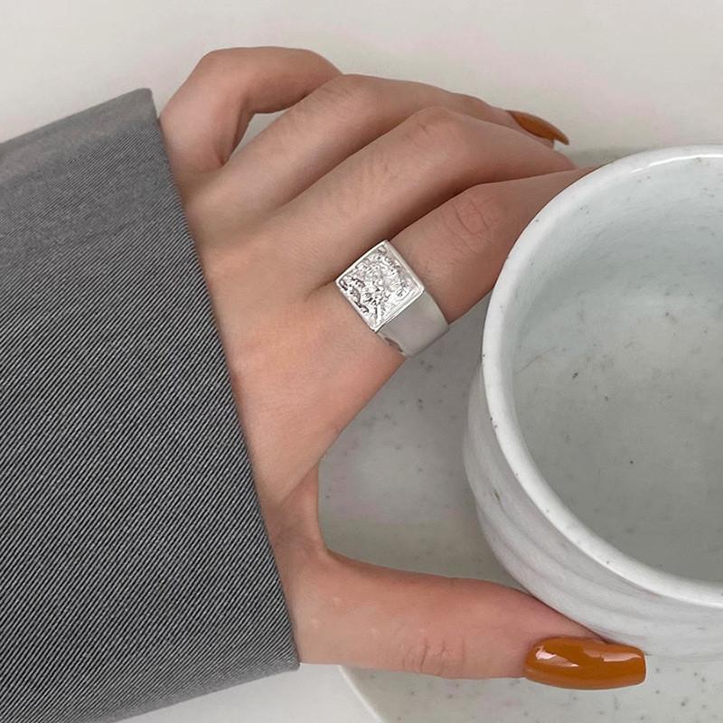 High Quality Adjustable Copper Ring For Women With Trendy Geometric Pattern And Chic Aesthetic