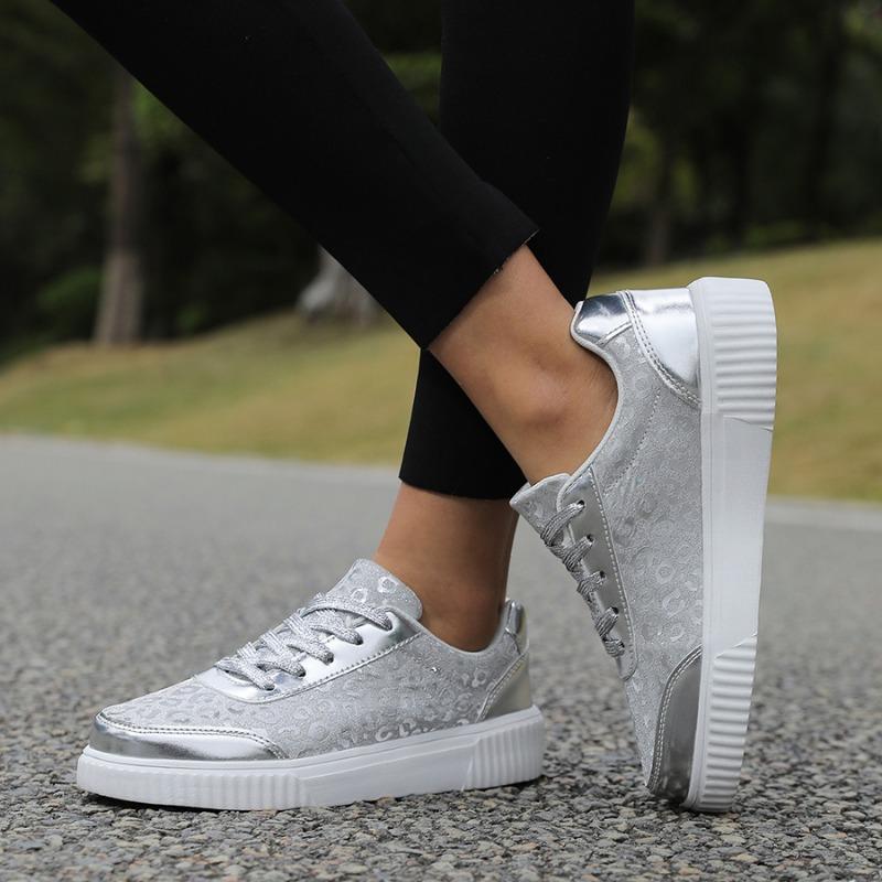 Fashion Women Glitter Sports Shoes Silver Gold Leather Skateboard Shoes Thick Sole Casual Sneakers Female Luxury Outdoor Walking Shoe