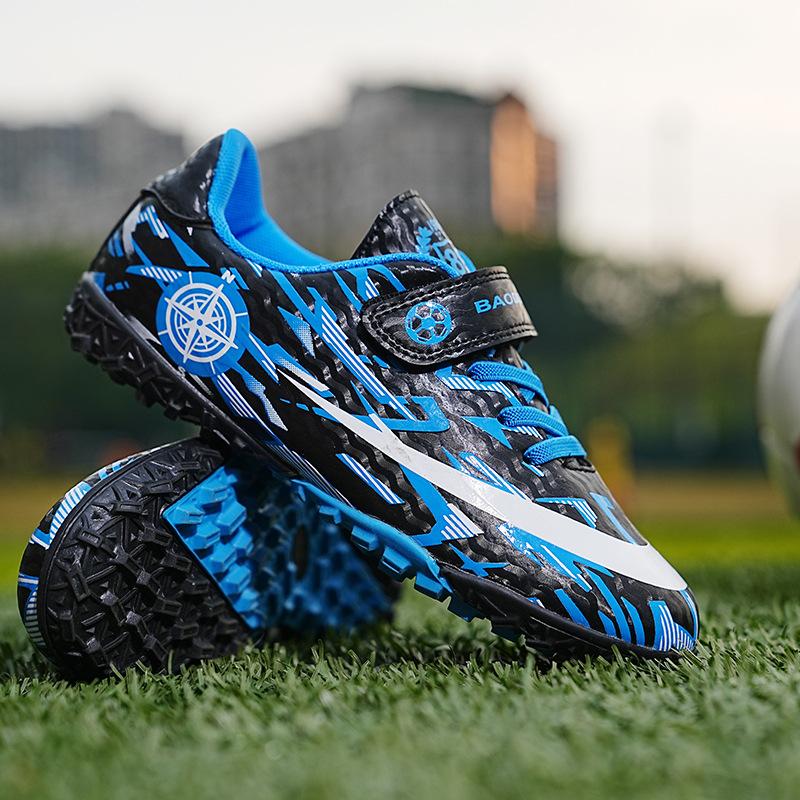 Winter Youth Students Children's Football Shoes Boys Girls Flat Shattered Nails Competition Training Shoes Sneakers Girls