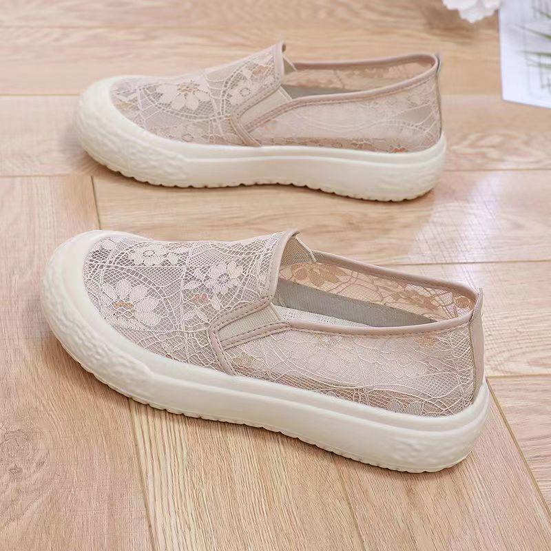 2024 Spring Women's Versatile Mesh Slip-on Casual Breathable Soft Sole Shoes for Moms