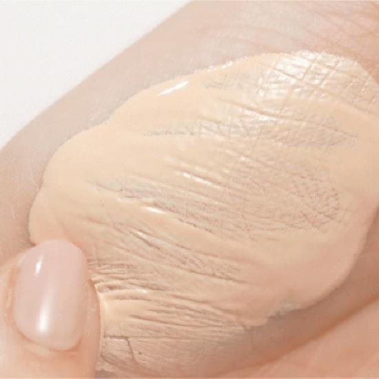 Luna Comfy Lett Foundation 30ml 4 Farger