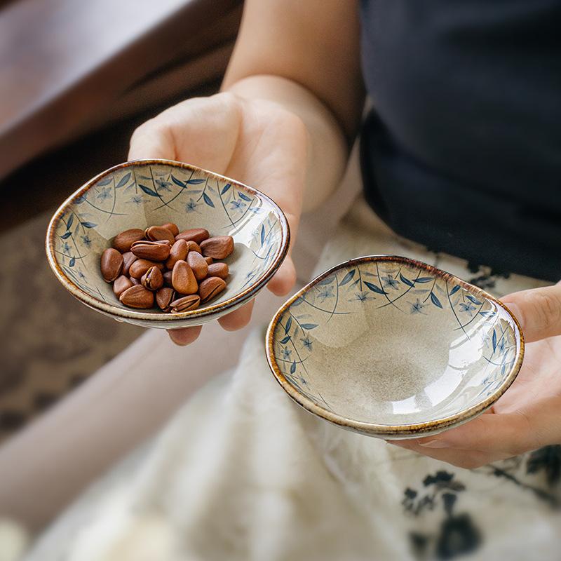 Retro Platycodon Flower Exquisite Taste Plate Ceramic Hot Pot Sauce Plate Household Seasoning Plate Vinegar Plate Export