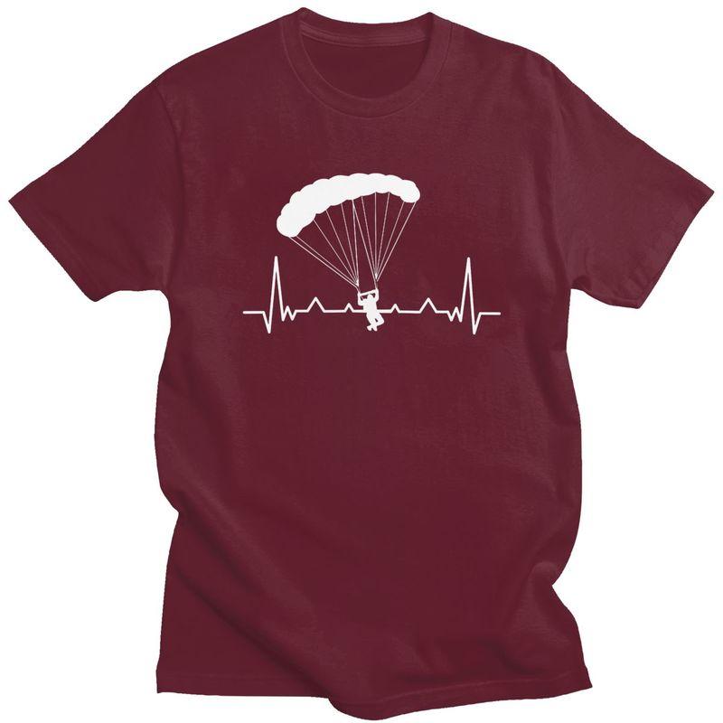 Custom Heartbeat Paraglider Extreme Sports Adventure Paragliding Tshirts for Men Short Sleeve Casual T Shirt Skydiving Tshirts