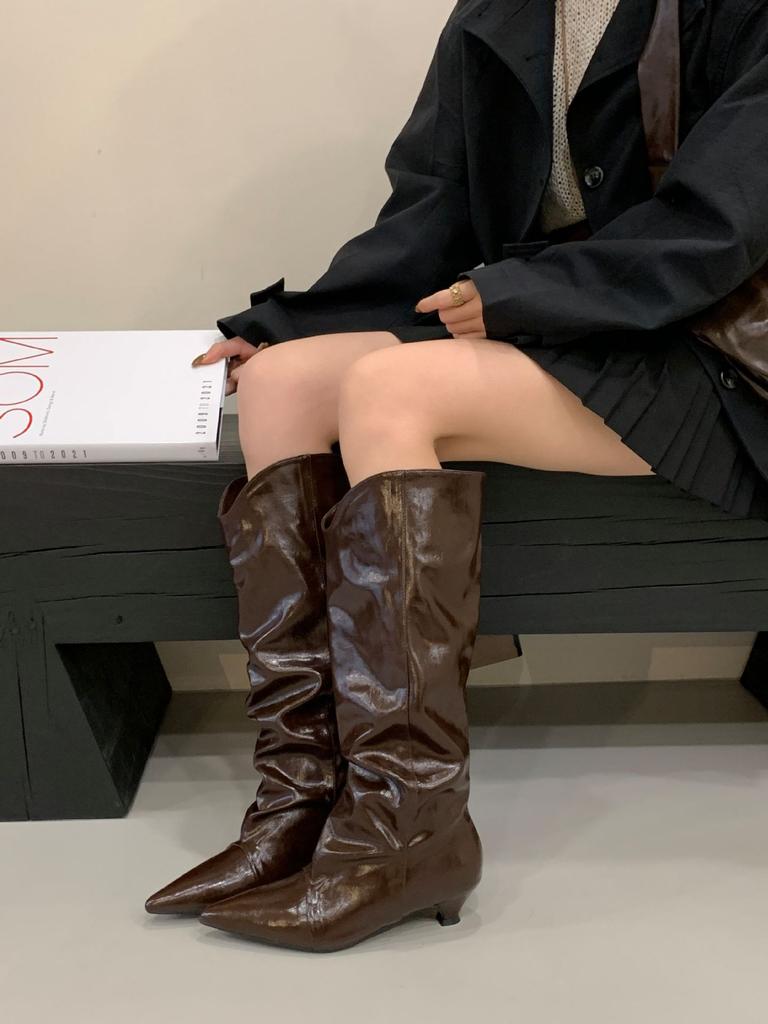 Europe, America 2025 new kitten heel pointed retro pleated sleeve stacking boots wide tube women's two wear medium tube boots