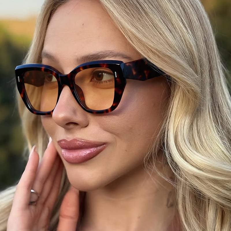 JYL TS Cat Eye Sunglasses Women UV Protection Small Frame QZ1307-3972