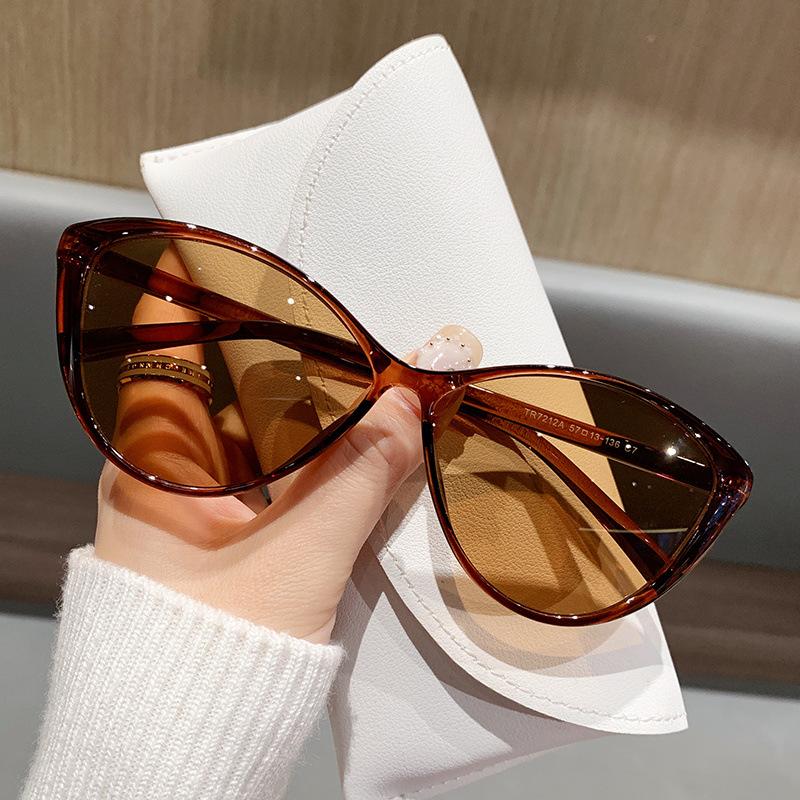New cat eye sunglasses, sunglasses TR frame glasses, polarized sunglasses feel in stock
