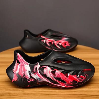 Unisex Strandtofflor EVA Herr Ihåliga Trädgårdsskor Dam Tie-dye Designer Håltossor Sneakers Vattenskor Slip on Skumlöpare