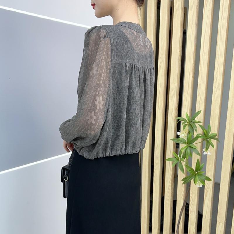 2023 New Spring and Autumn Fashion Temperament Commuting Minimalist V-neck Printed Loose Casual Versatile Sunscreen Shirt